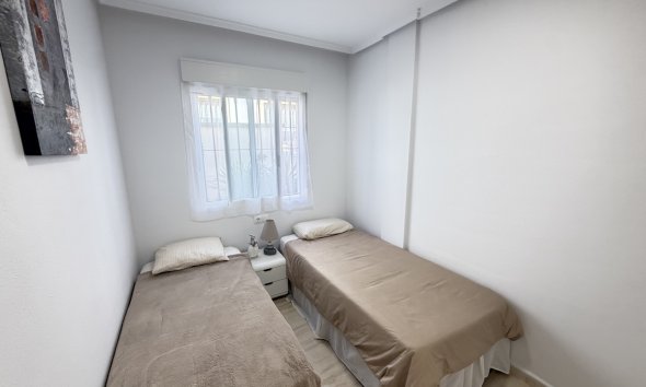 Resale - Apartment / Duplex - Orihuela Costa - Los Dolses