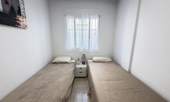 Resale - Apartment / Duplex - Orihuela Costa - Los Dolses