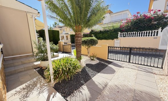 Resale - Apartment / Duplex - Orihuela Costa - Los Dolses