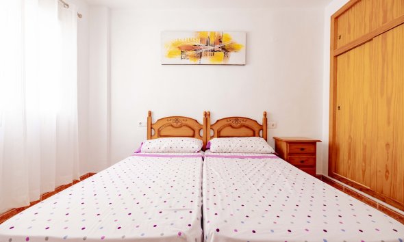 Resale - Apartament / Duplex - Torrevieja - Playa de los Locos