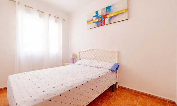 Resale - Apartament / Duplex - Torrevieja - Playa de los Locos