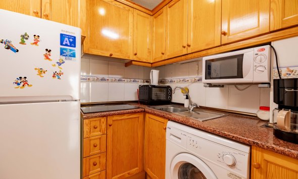 Resale - Apartament / Duplex - Torrevieja - Playa de los Locos