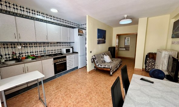 Resale - Apartment / Duplex - Torrevieja - Curva del Palangre