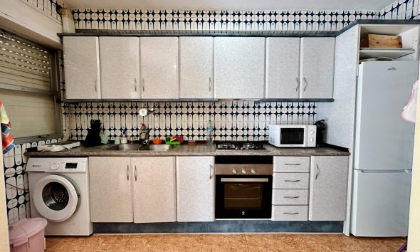 Resale - Apartment / Duplex - Torrevieja - Curva del Palangre