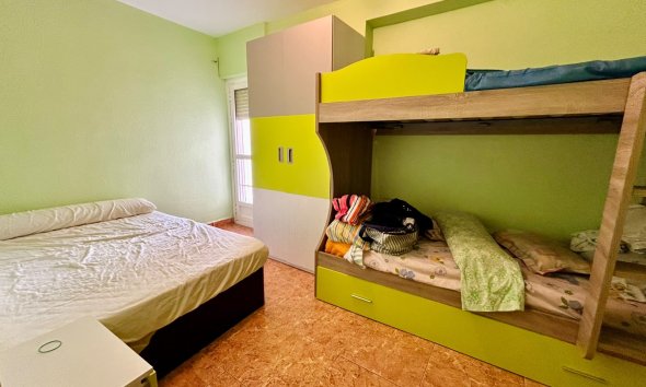 Resale - Apartment / Duplex - Torrevieja - Curva del Palangre
