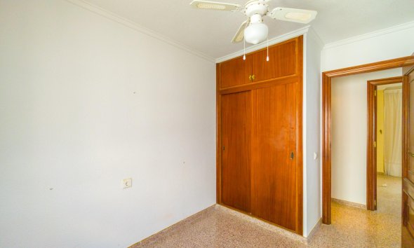 Resale - Apartment / Duplex - Torrevieja - La Mata