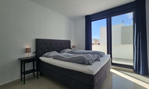 Resale - Villa / House - Orihuela Costa - Villamartín