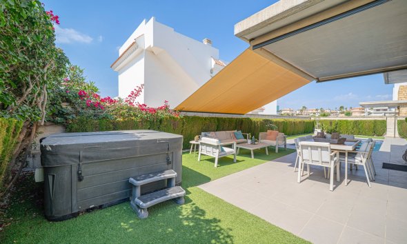 Reventa - Villa / Casa - Ciudad Quesada - Lo pepin