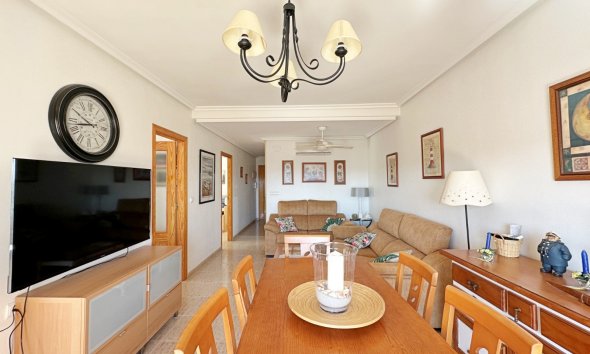 Resale - Apartment / Duplex - Orihuela Costa - Campoamor