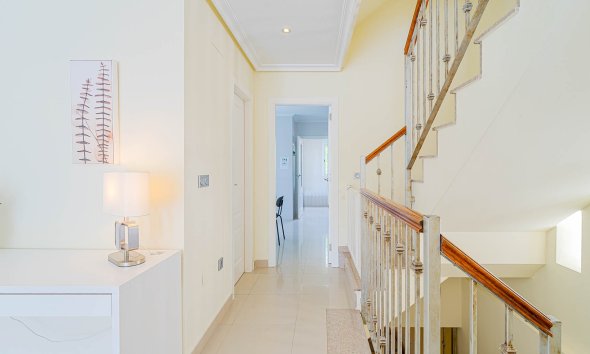 Reventa - Villa / Casa - Alicante - El Campello