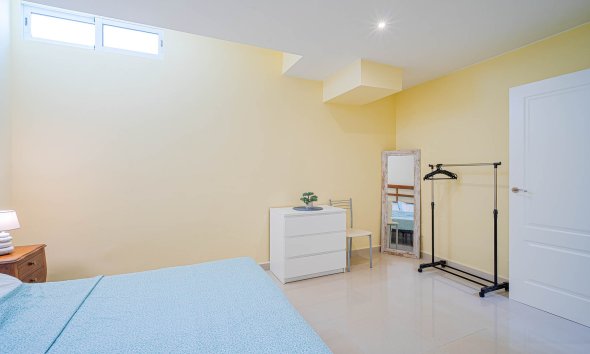 Reventa - Villa / Casa - Alicante - El Campello