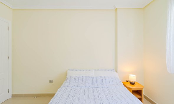 Reventa - Villa / Casa - Alicante - El Campello