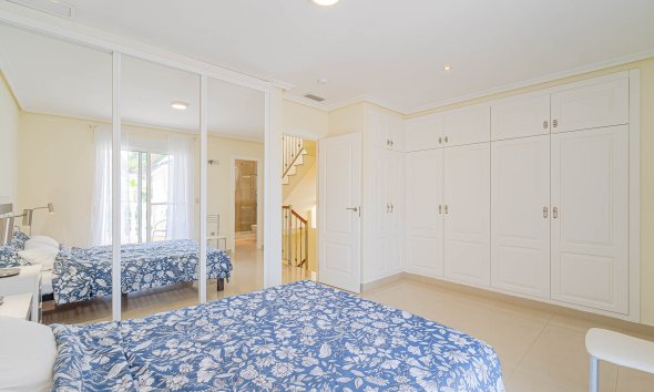 Reventa - Villa / Casa - Alicante - El Campello