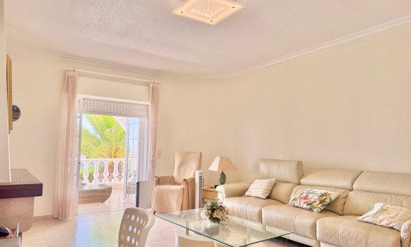 Reventa - Villa / Casa - Ciudad Quesada - Centro de la Ciudad Quesada