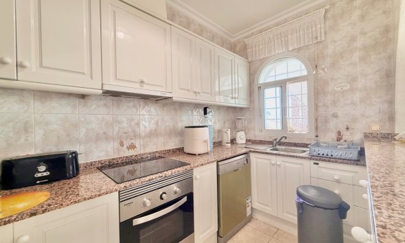 Reventa - Villa / Casa - Ciudad Quesada - Centro de la Ciudad Quesada