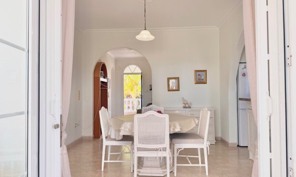 Reventa - Villa / Casa - Ciudad Quesada - Centro de la Ciudad Quesada