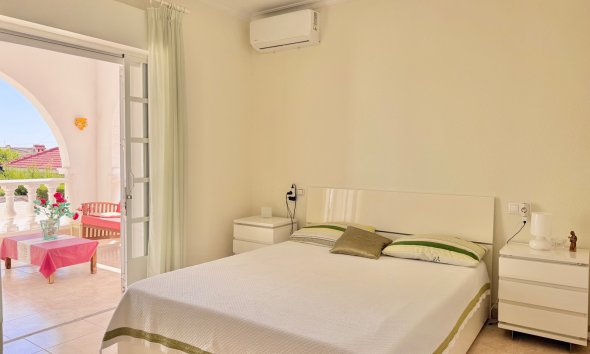 Reventa - Villa / Casa - Ciudad Quesada - Centro de la Ciudad Quesada