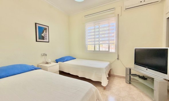 Reventa - Villa / Casa - Ciudad Quesada - Centro de la Ciudad Quesada