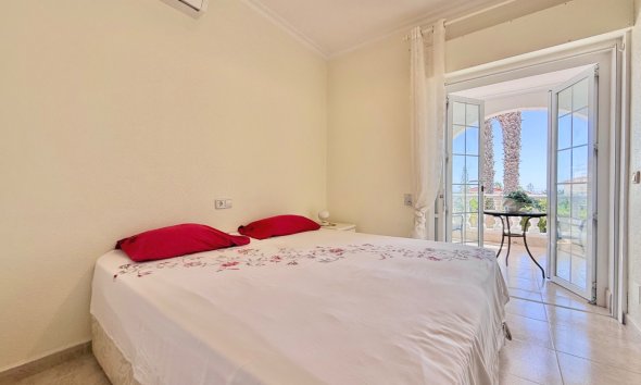 Reventa - Villa / Casa - Ciudad Quesada - Centro de la Ciudad Quesada