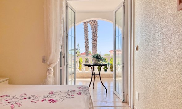Reventa - Villa / Casa - Ciudad Quesada - Centro de la Ciudad Quesada