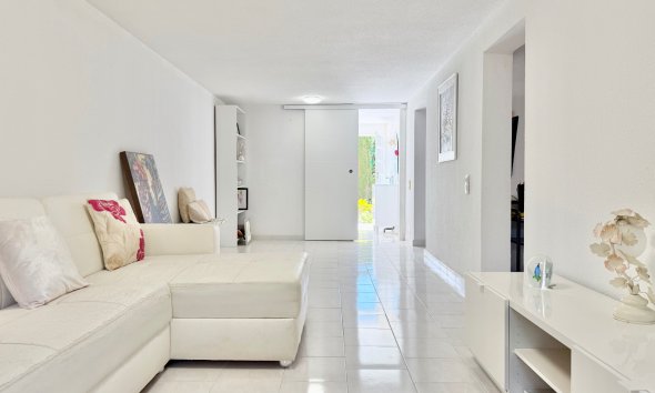 Reventa - Villa / Casa - Ciudad Quesada - Centro de la Ciudad Quesada