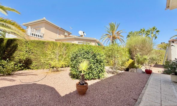 Reventa - Villa / Casa - Ciudad Quesada - Centro de la Ciudad Quesada