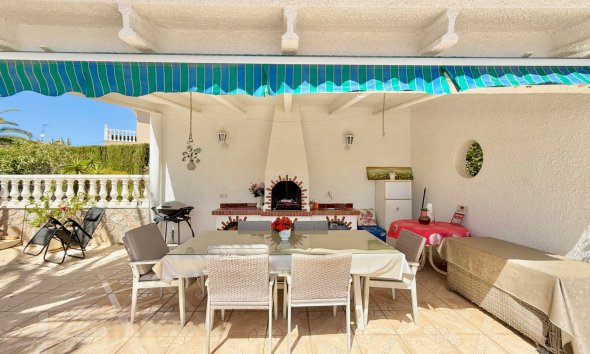 Reventa - Villa / Casa - Ciudad Quesada - Centro de la Ciudad Quesada
