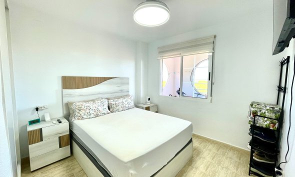Resale - Apartment / Duplex - Torrevieja - La Siesta