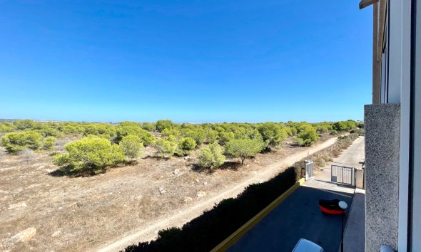 Resale - Apartment / Duplex - Torrevieja - La Siesta