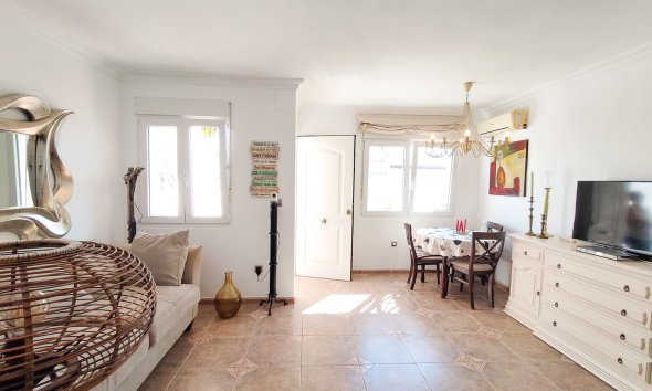 Resale - Townhouse / Terraced House - Torrevieja - Los Balcones