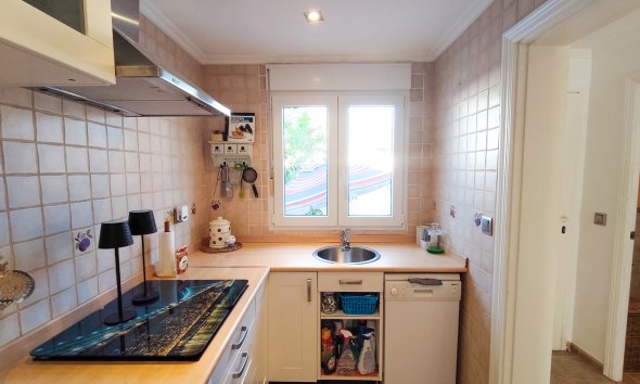 Resale - Townhouse / Terraced House - Torrevieja - Los Balcones