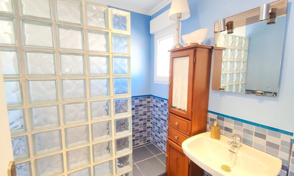 Resale - Townhouse / Terraced House - Torrevieja - Los Balcones
