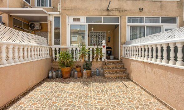 Rynek Wtórny - Dom szeregowy - Torrevieja