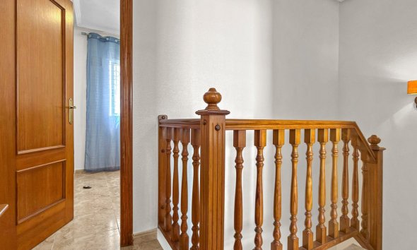 Rynek Wtórny - Dom szeregowy - Torrevieja