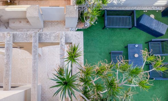 Resale - Townhouse / Terraced House - Torrevieja - La Siesta