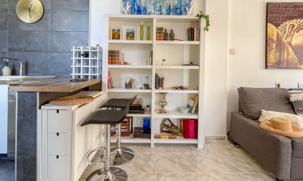Resale - Townhouse / Terraced House - Torrevieja - La Siesta