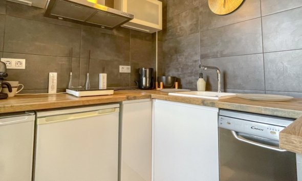 Resale - Townhouse / Terraced House - Torrevieja - La Siesta