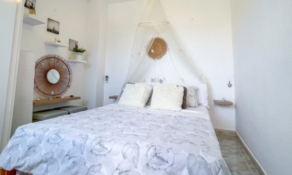 Resale - Townhouse / Terraced House - Torrevieja - La Siesta