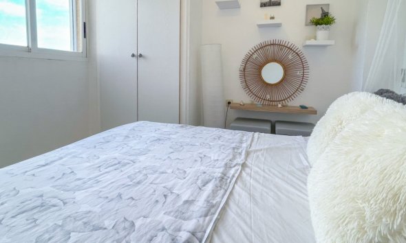 Resale - Townhouse / Terraced House - Torrevieja - La Siesta