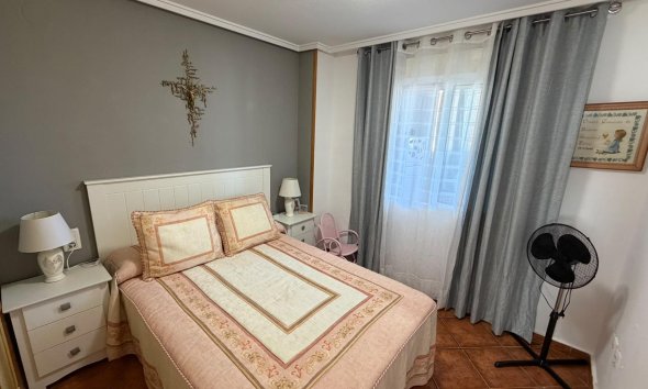 Resale - Apartment / Duplex - Torrevieja - Playa del Cura