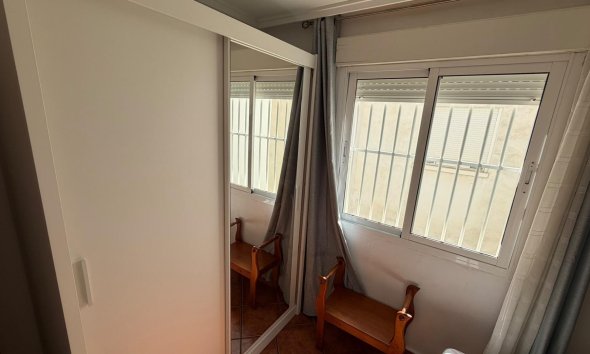 Resale - Apartment / Duplex - Torrevieja - Playa del Cura
