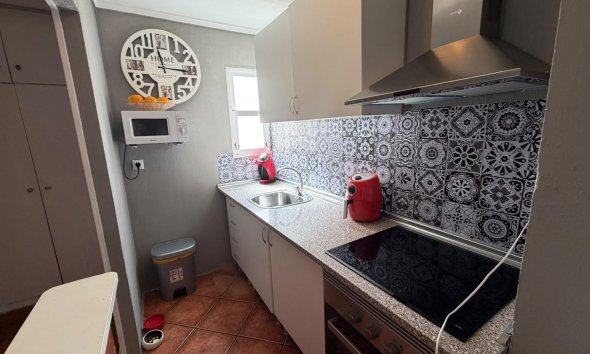 Resale - Apartment / Duplex - Torrevieja - Playa del Cura