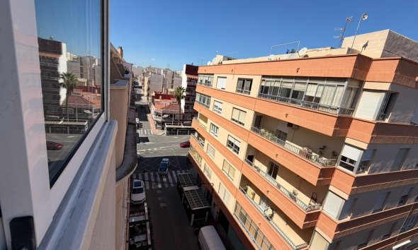 Resale - Apartment / Duplex - Torrevieja - Playa del Cura