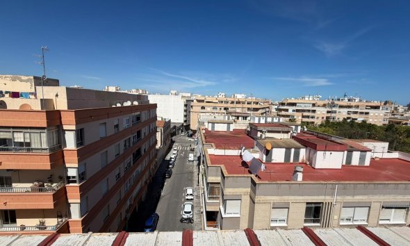 Resale - Apartment / Duplex - Torrevieja - Playa del Cura