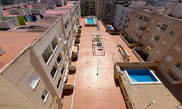 Resale - Apartment / Duplex - Torrevieja - Playa del Cura