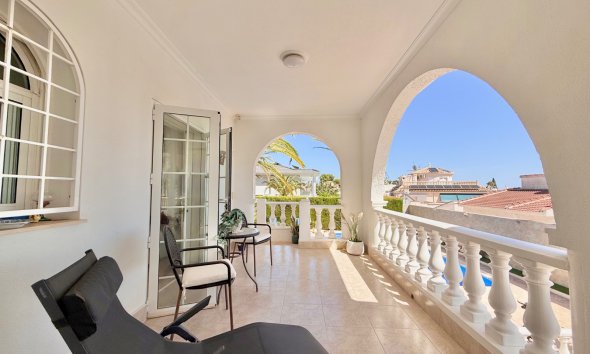 Reventa - Villa / Casa - Ciudad Quesada - Centro de la Ciudad Quesada