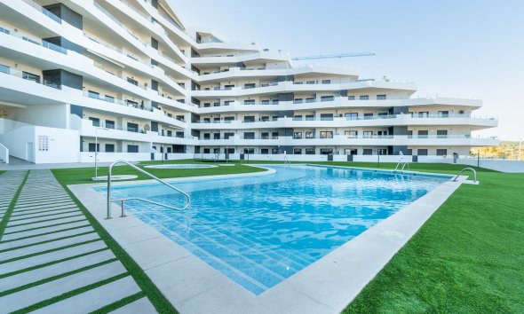 Reventa - Apartamento / Dúplex - San Miguel de Salinas