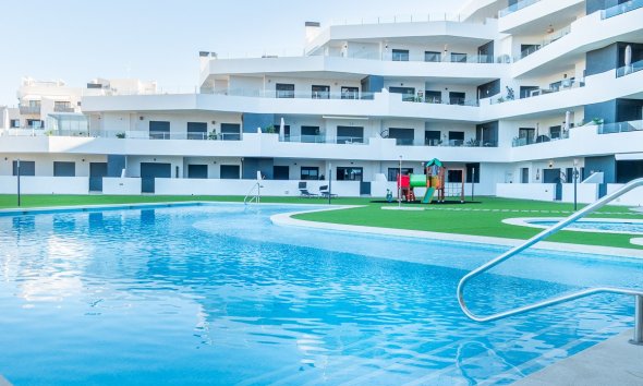 Reventa - Apartamento / Dúplex - San Miguel de Salinas