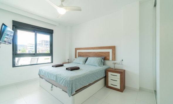 Reventa - Apartamento / Dúplex - San Miguel de Salinas