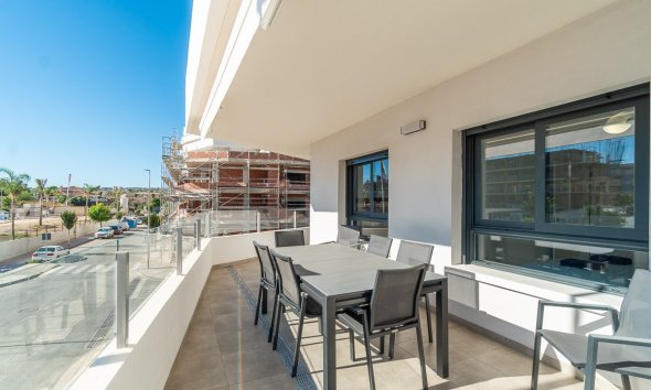 Reventa - Apartamento / Dúplex - San Miguel de Salinas